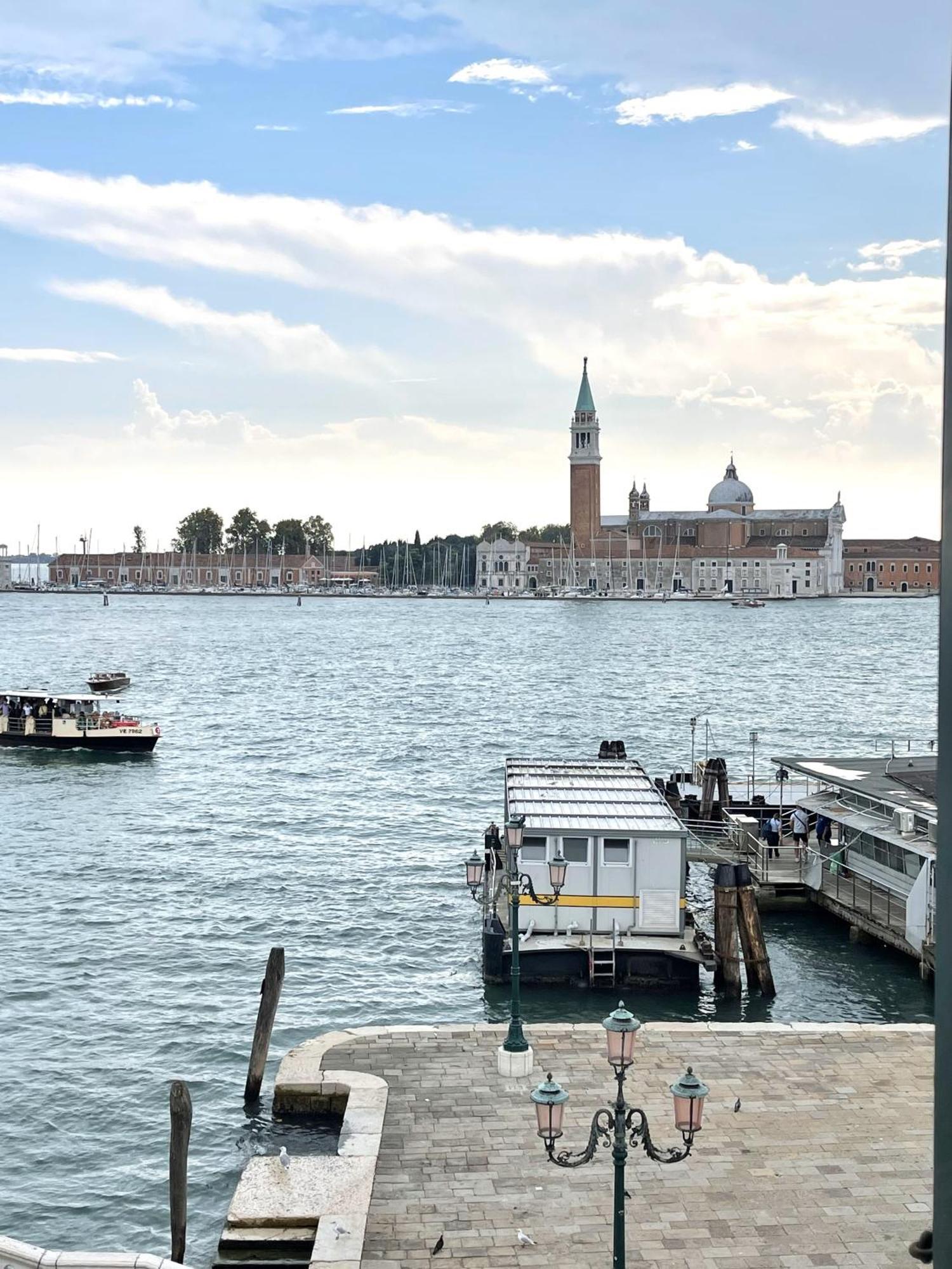 Апартаменты The B Collection - San Marco Riva Schiavoni Венеция Экстерьер фото