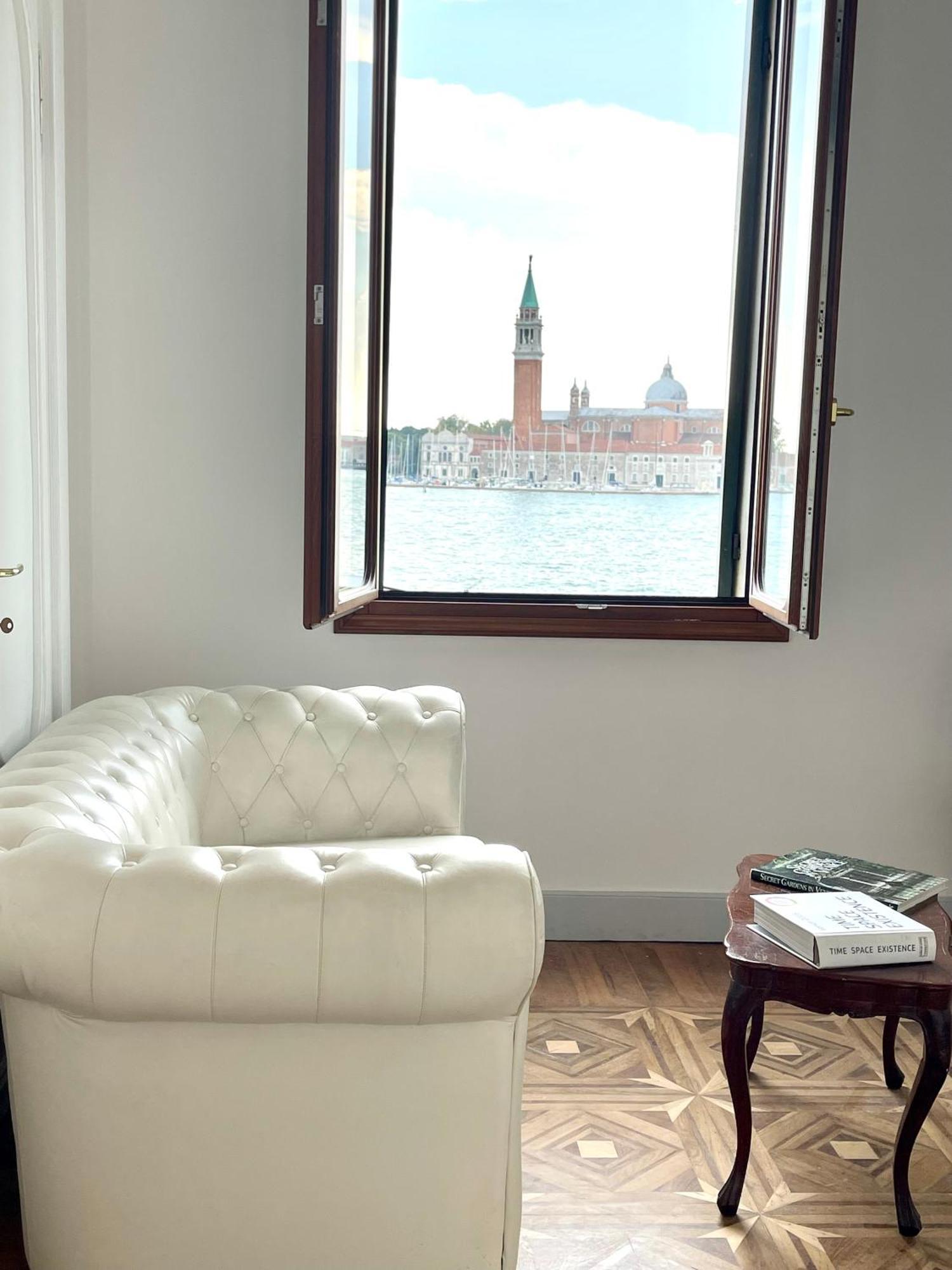 Апартаменты The B Collection - San Marco Riva Schiavoni Венеция Экстерьер фото